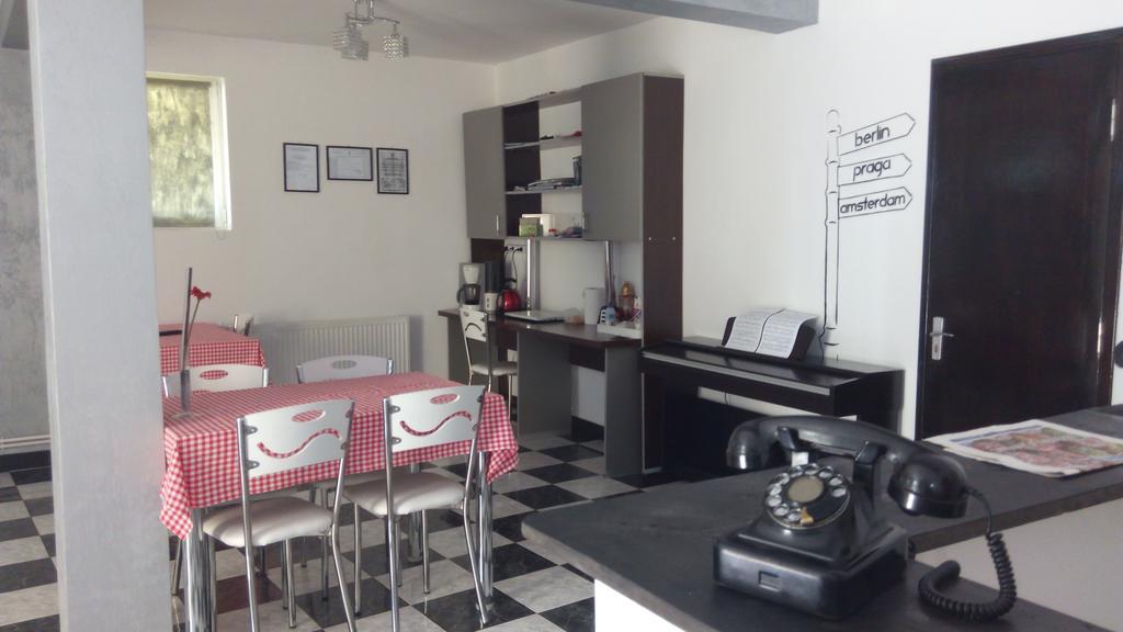 B&B Duo Caffe Bucureşti Ngoại thất bức ảnh